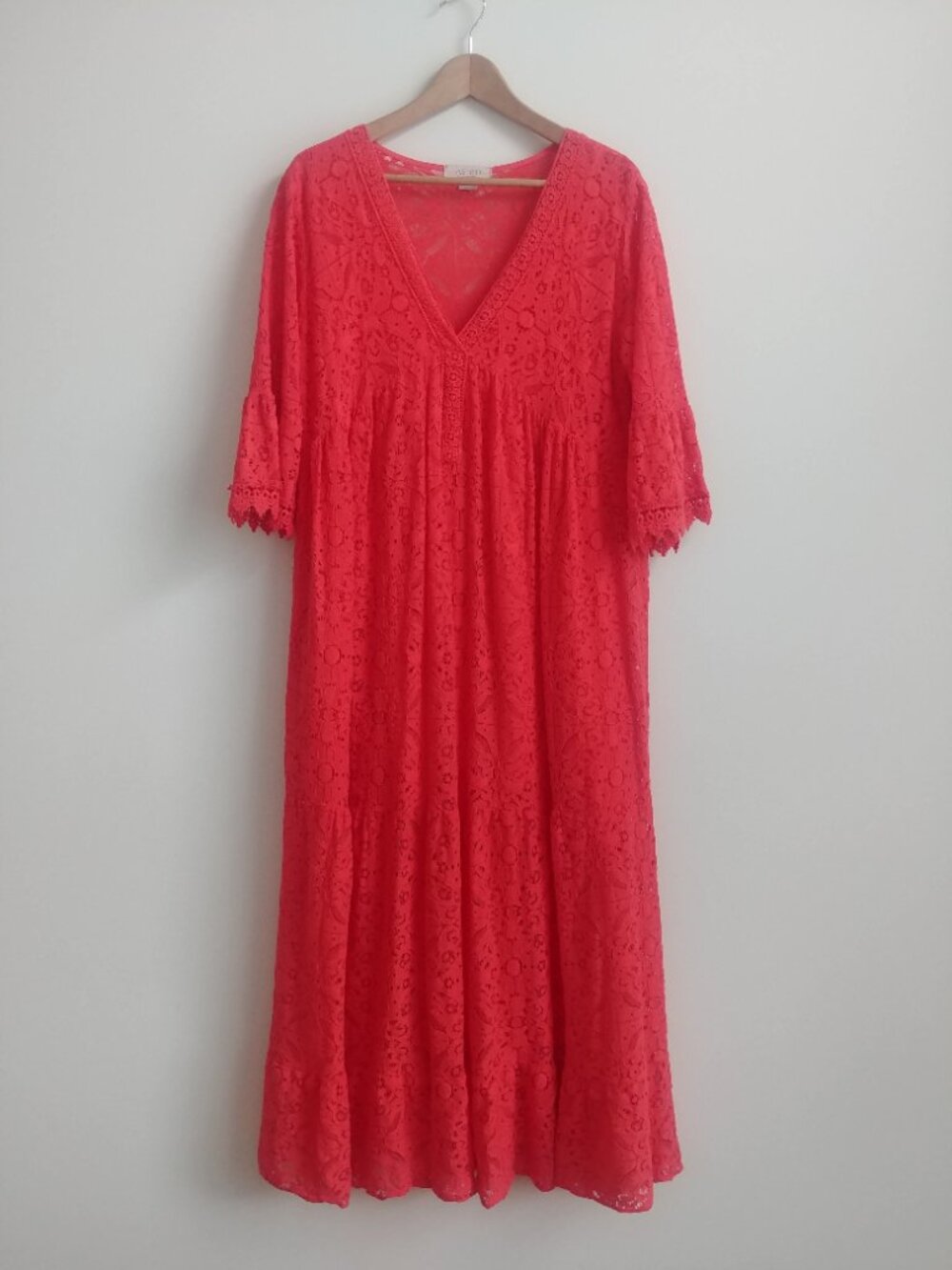 Astrid made in Italy Medium cotton midi dress lace crochet bell sleeve V neck
